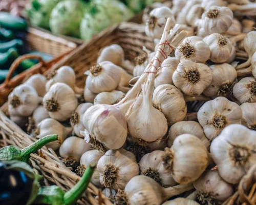 is-garlic-a-vegetable-1296x728-feature